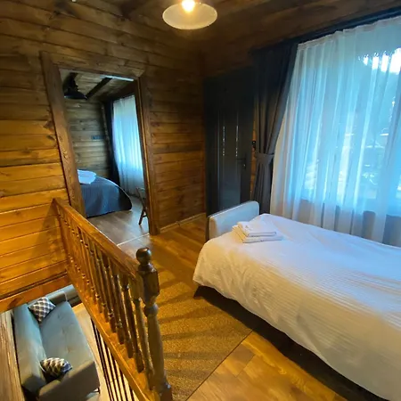 King Tiny House Bed & Breakfast Sile